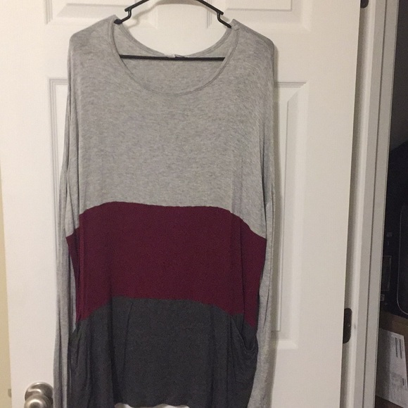 Grey and Maroon Tunic with pockets! - Picture 1 of 3